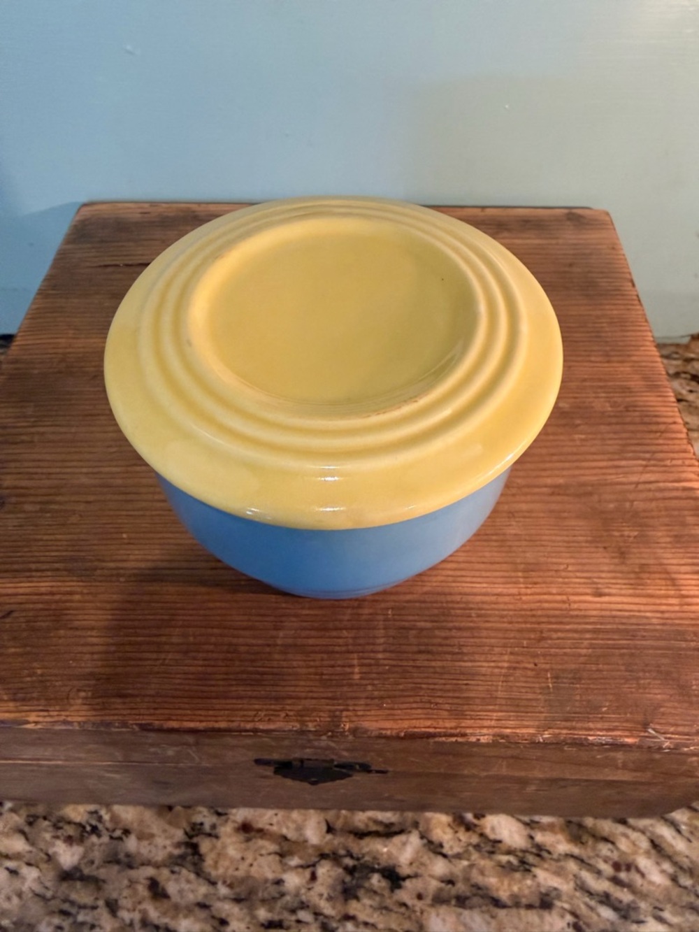 Vintage MCM Hall China Hotpoint Westinghouse Covered Refrigerator Dish - Picture 4 of 7